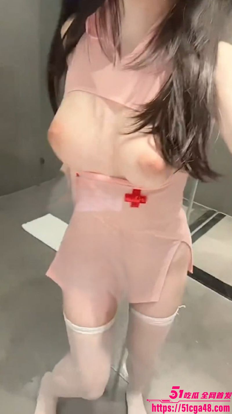 推特福利姬Qq萝酱巨乳裸舞诱惑 3