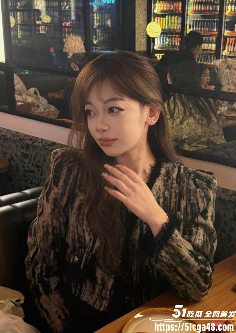 山东青岛平度郑媛菲酒吧出轨视频被男友曝光 4