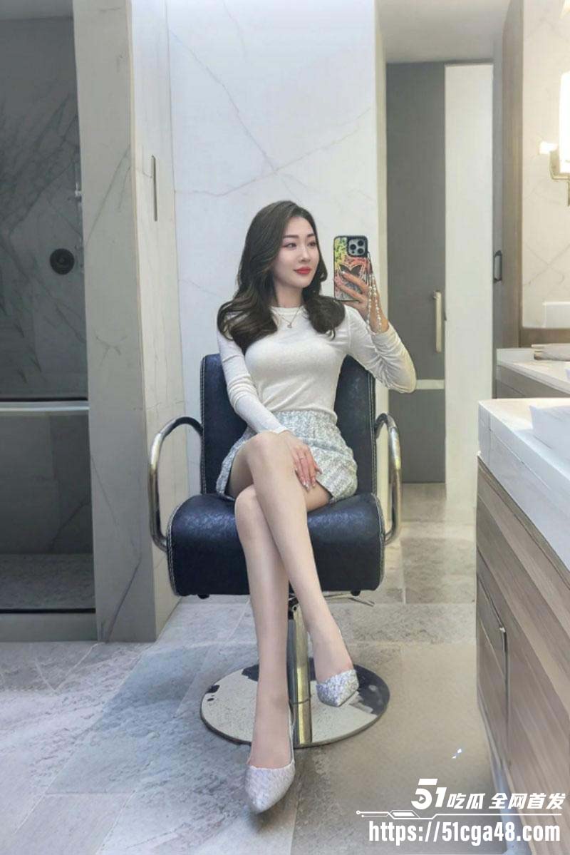 39岁大屁股妈妈忍不住强行操堂姐03