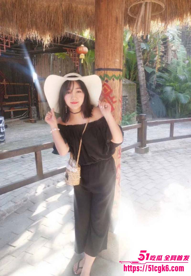 新婚少妇沈佳宜与同事约炮被内射02