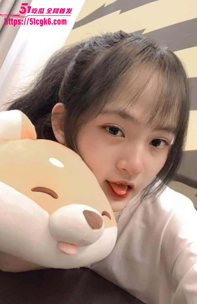 广东清远大专妹 郭佳乐 下海卖逼明码标价 仅需4000就能包月 胸大臀肥口技一流！