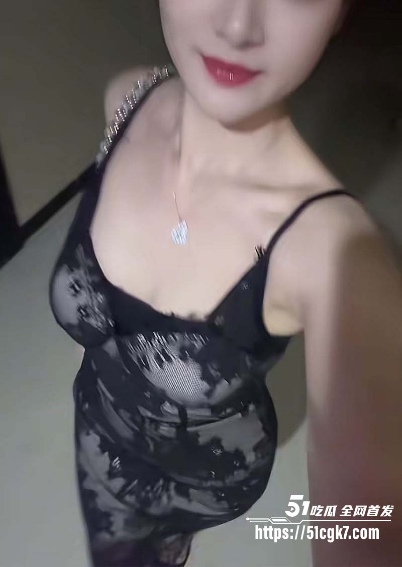 广州小少妇被绿帽癖老公下药6