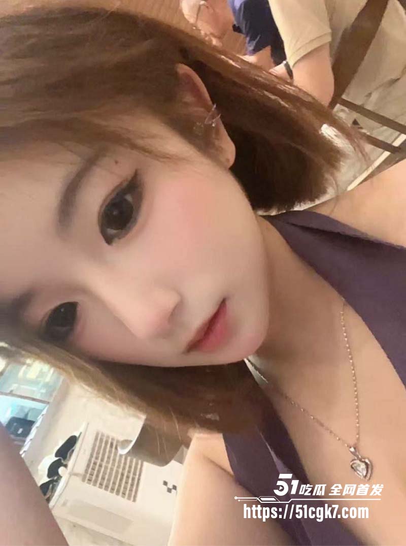 高颜值极品嫩妹酒店泄密2