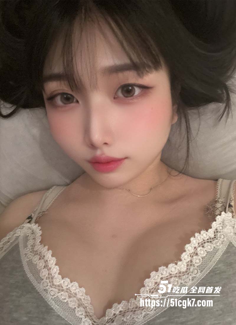 杭州反差母狗女大学生2