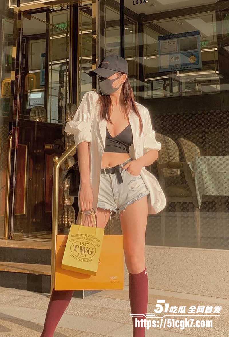 魔鬼身材极品反差婊顾奈儿土豪私人定制福利姬视频曝光4拷贝
