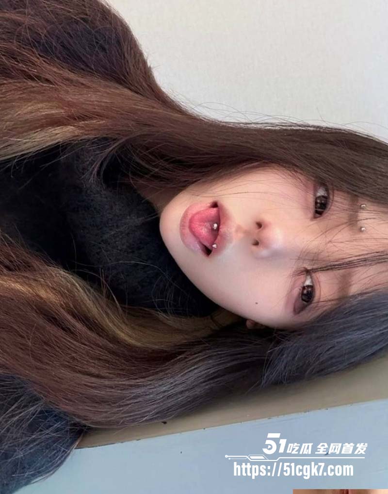 超高颜值童颜巨乳白虎美少女2