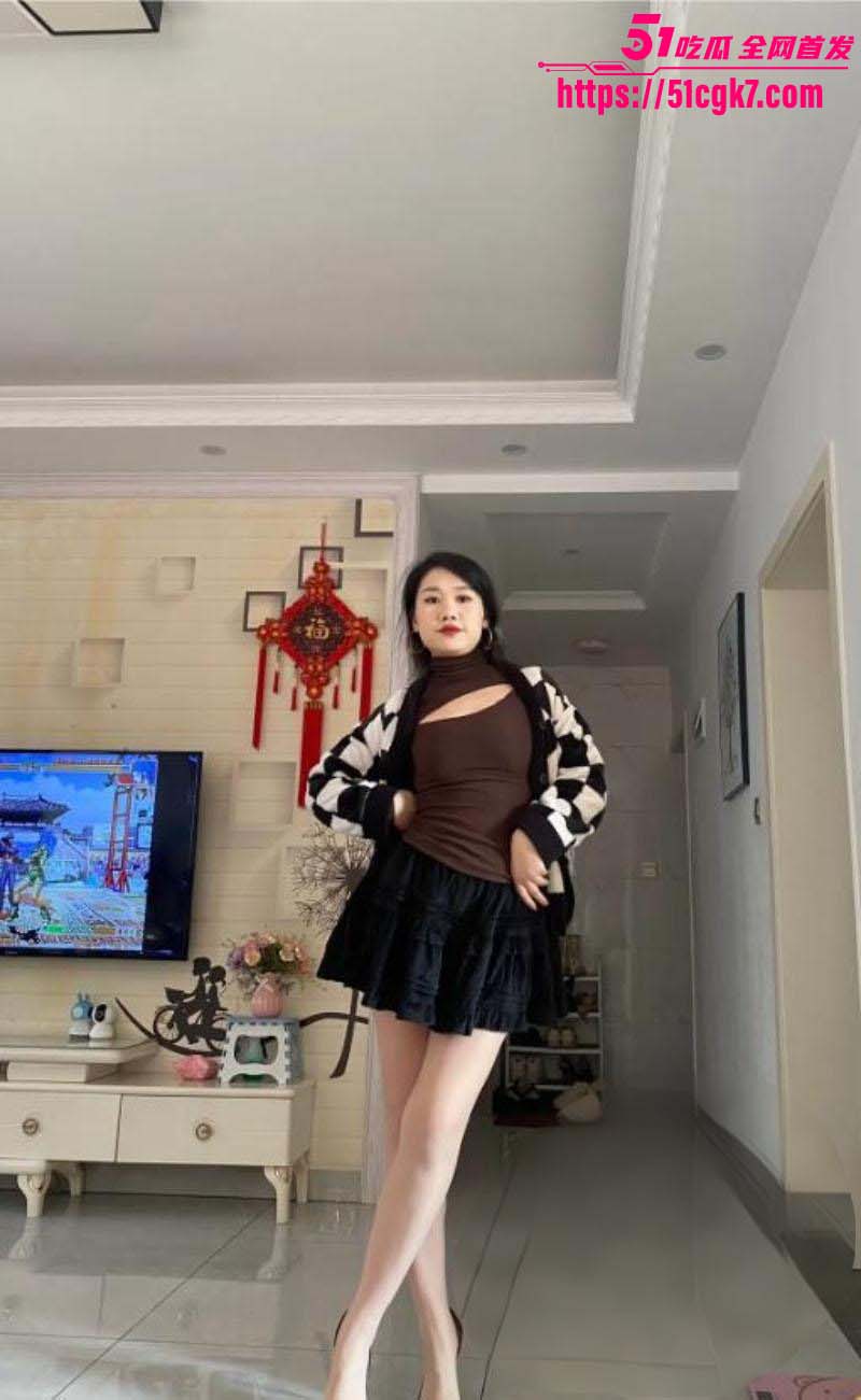 妈妈的味道与性感干妈打晨炮02