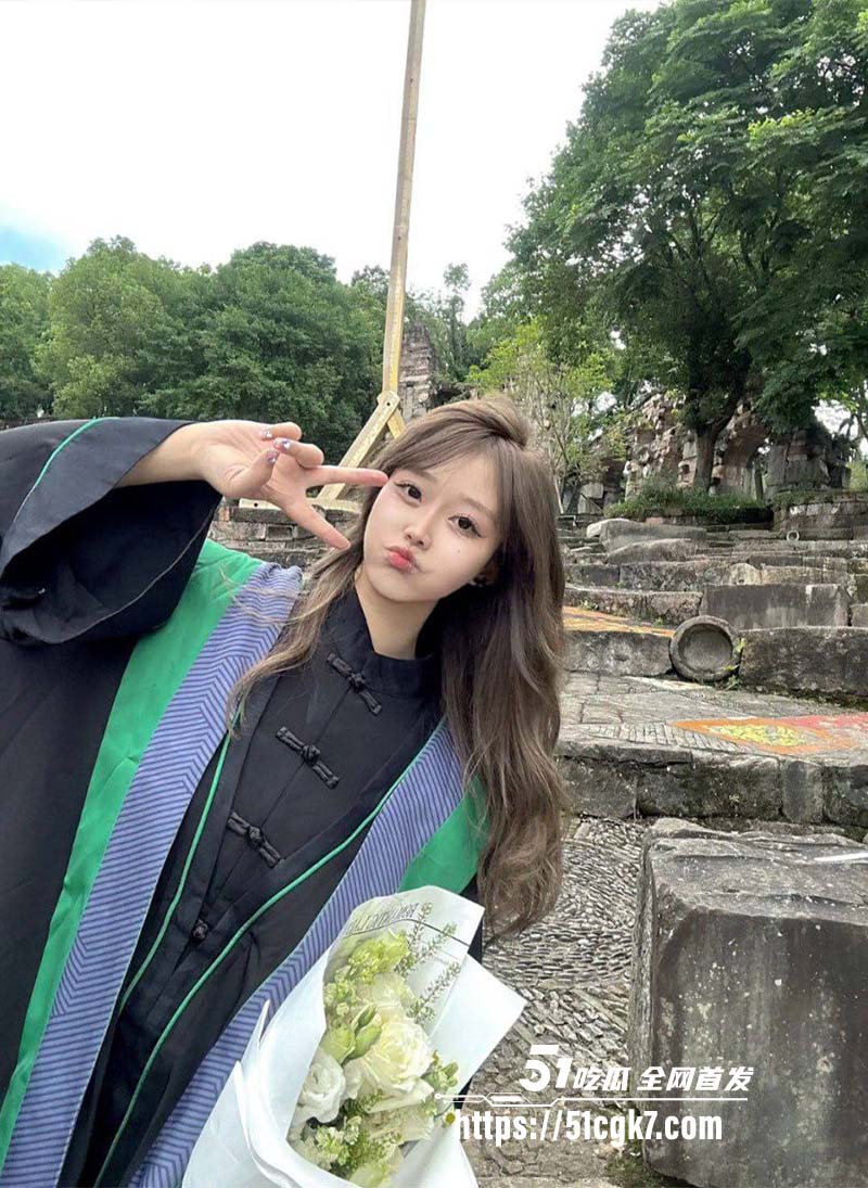 推特极品大学生反差婊5