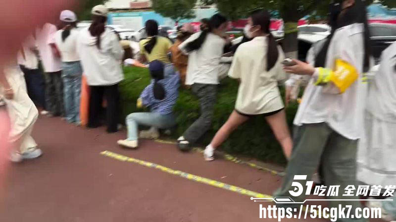 时代少年团马嘉祺女粉现场泪崩求爱为补偿竟次日激情做爱 5