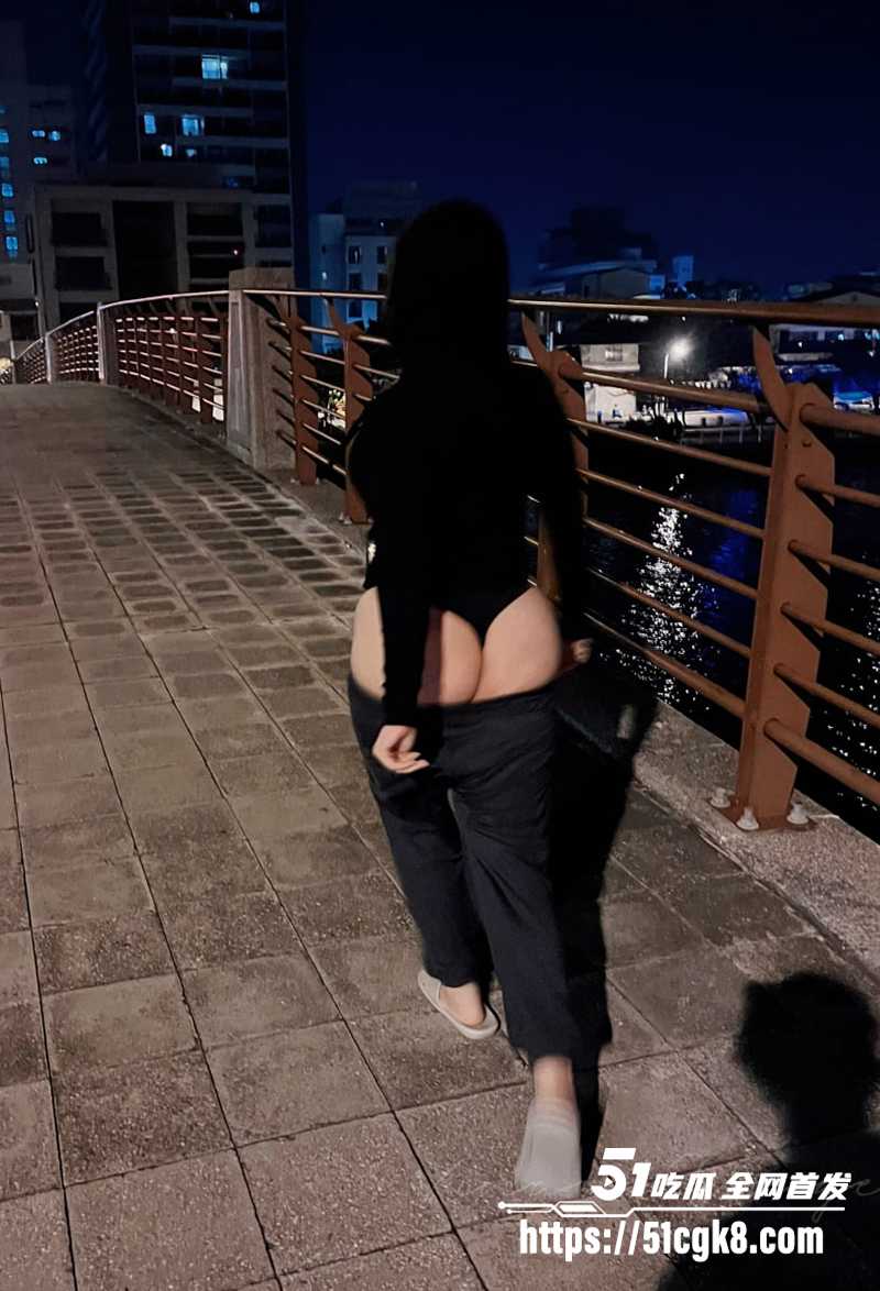 台湾健身巨尻骚女Viviana性爱视频曝光10拷贝