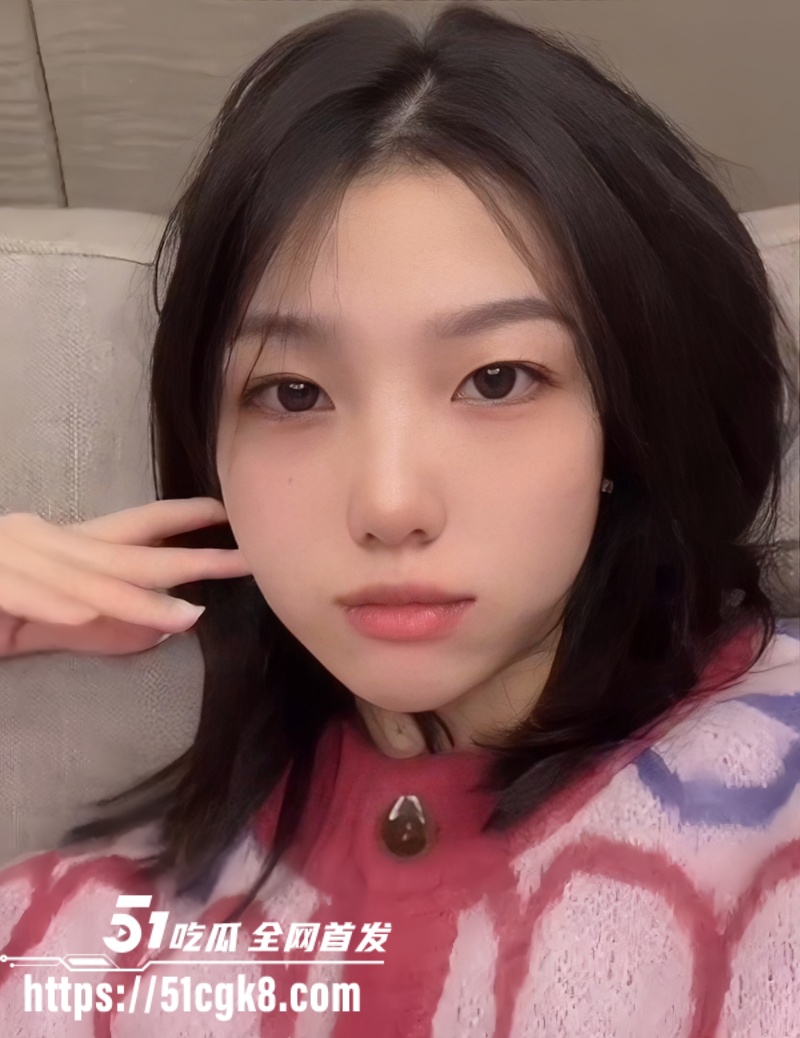 推特女神 uaresocute2 沦为土豪爸专属小母狗 圈养调教无比淫荡 万人迷淑女变金主玩物 狂野诱惑曝光！