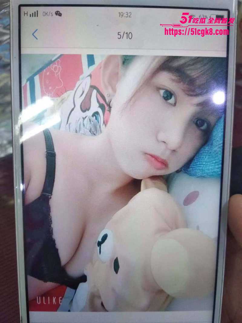 美乳女大学生 纪蓉瑄 自拍视频流出 巨乳揉捏自扣撩人 性感身材火辣诱惑 反差魅力无法抵挡！