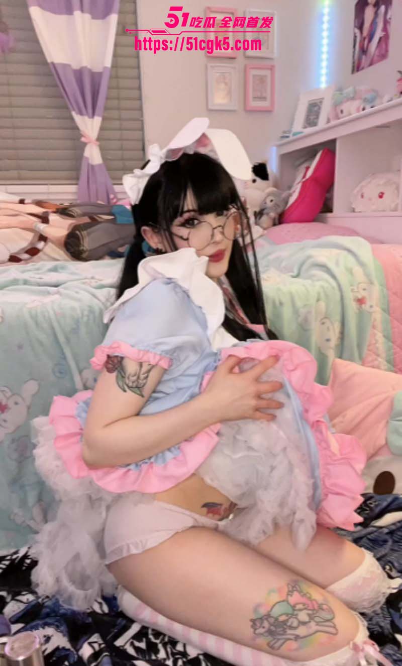 巨乳网黄TokimekiBunni炮机自慰福利05