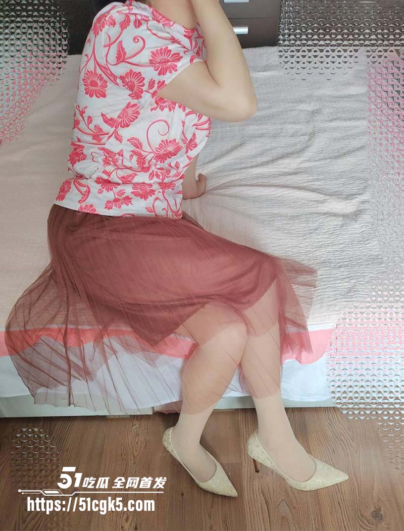 爱穿丝袜的骚妈4