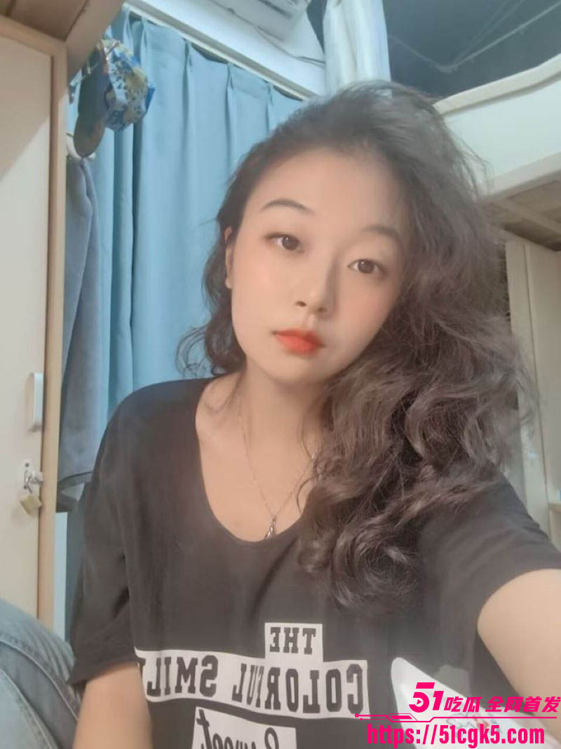 浙江宁波学生妹田润馨约炮视频流出 3