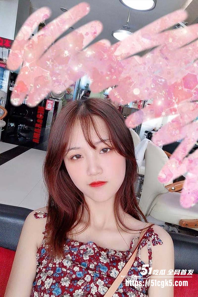 师范大学眼镜妹私拍流出7