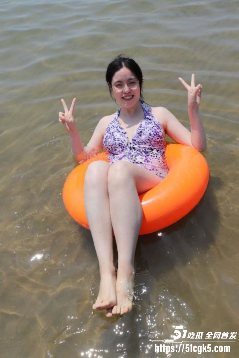 天津母狗人妻蔡璐被炮友暴操04