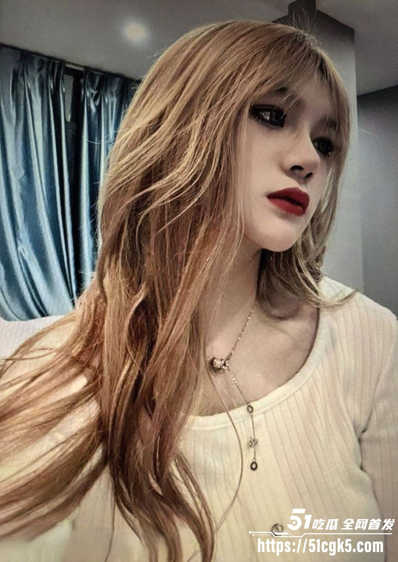 贵州大胸纹身嫩妹私生活大曝光 3