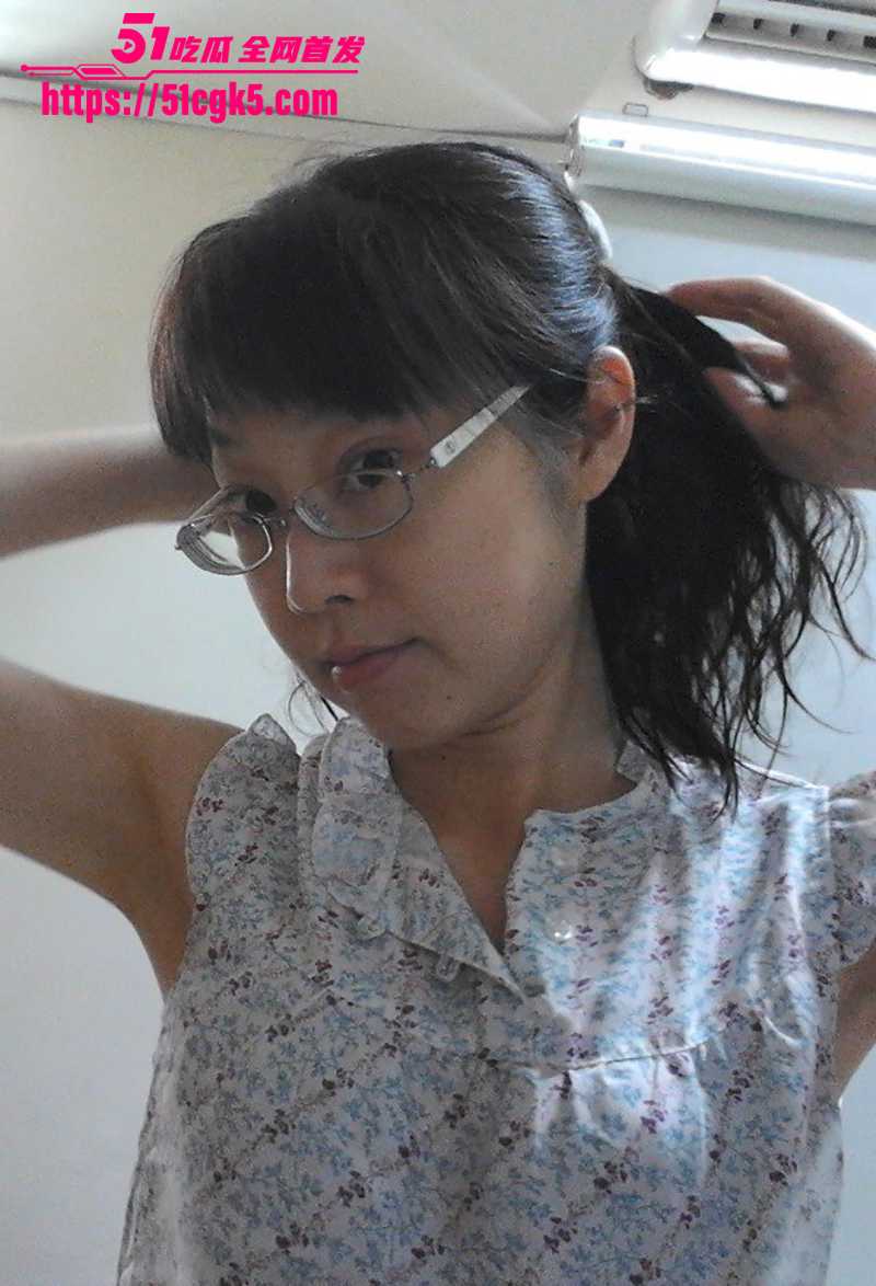 台湾高雄阮综合医院实习生潘蒂蓁不雅视频曝光4拷贝