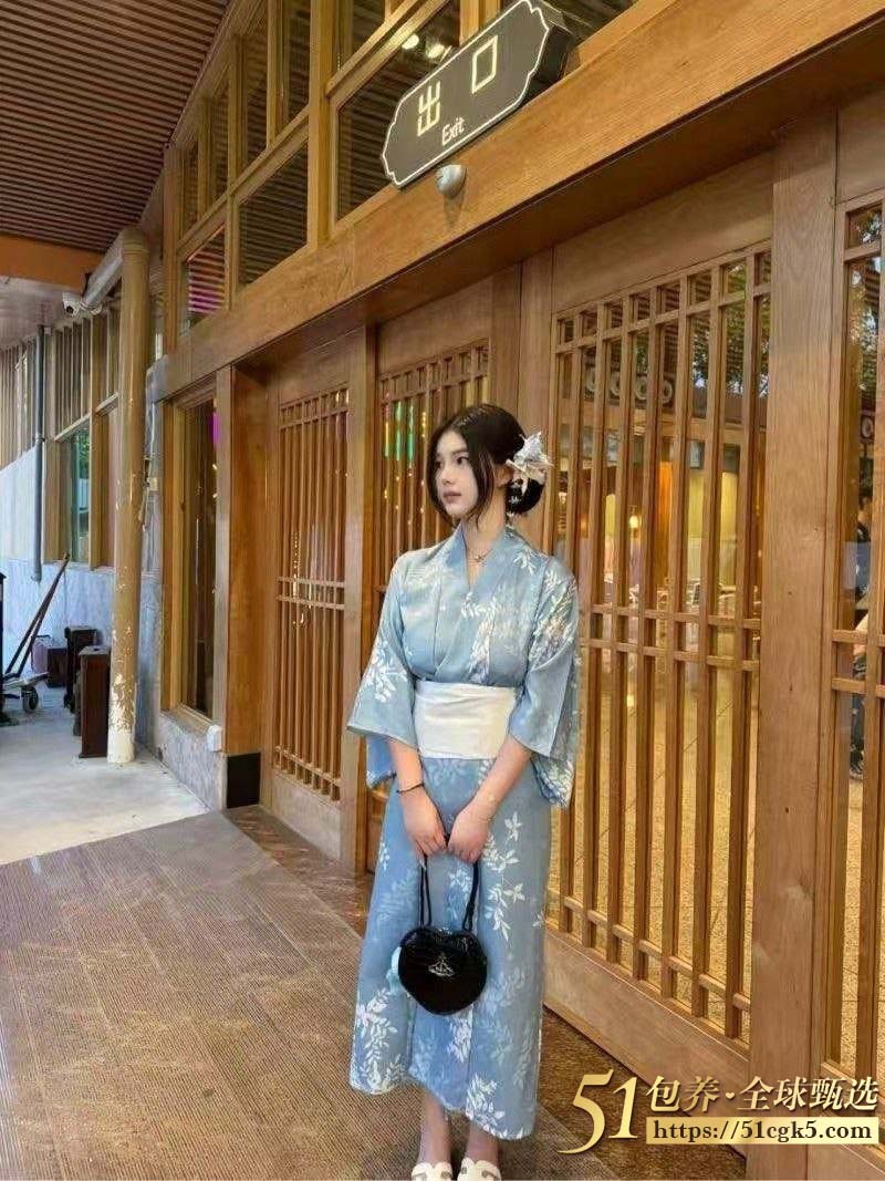 51包养 高端外围 | W1SZ082104 深圳 健身达人 首次下海 全身0整 质量保真 假一罚十