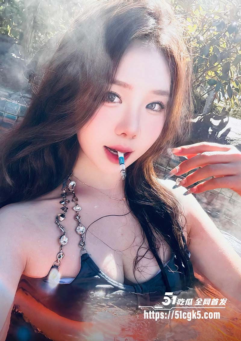 绵绵小嘉裸舞1