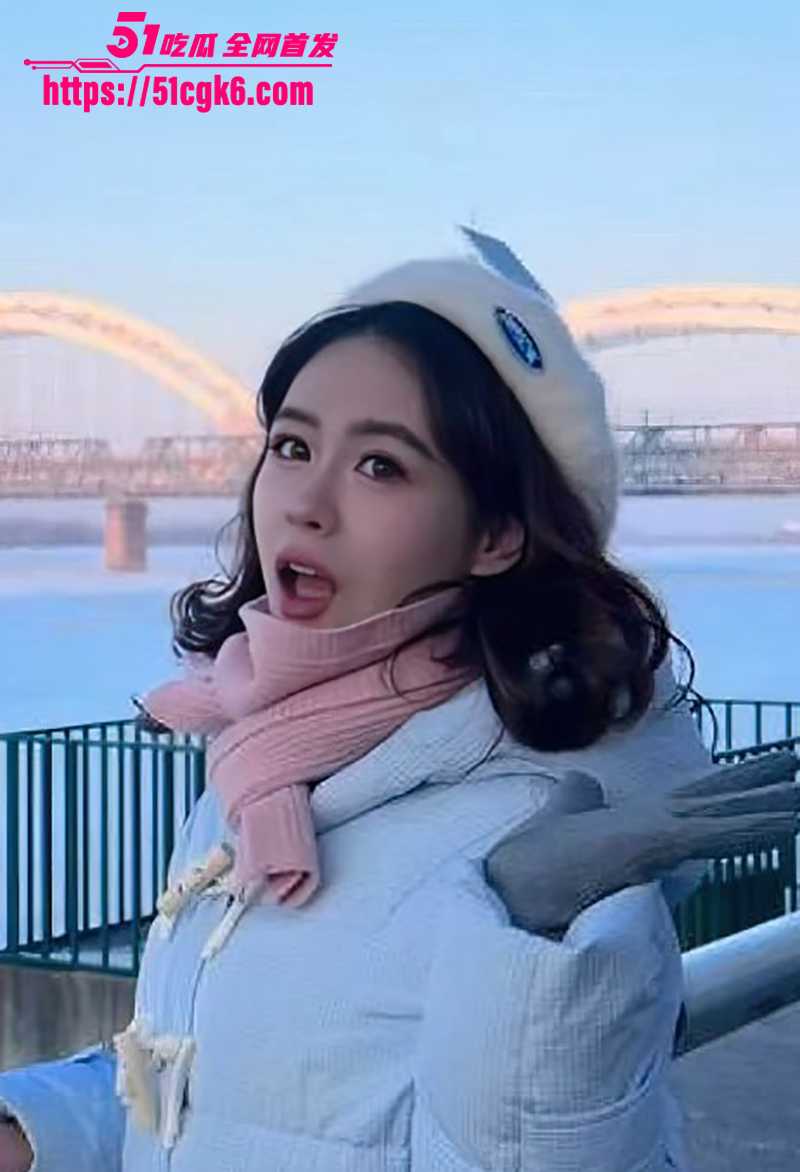 反差美女与前男友不雅视频流出 巨乳尤物被男友爆操 指奸调教玩法超淫！