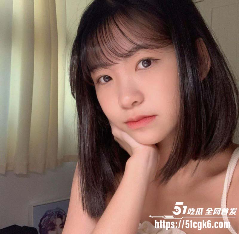 台湾高雄邱鑫俞自曝不雅私拍03