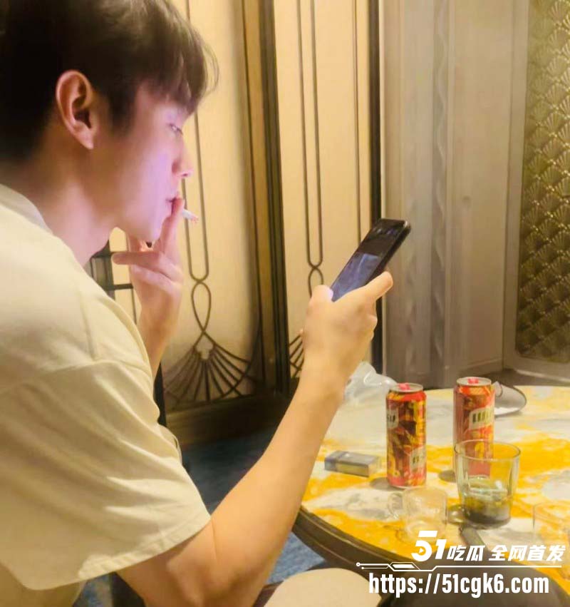 演员许凯出轨赵晴被许荔莎曝光偷拍视频09