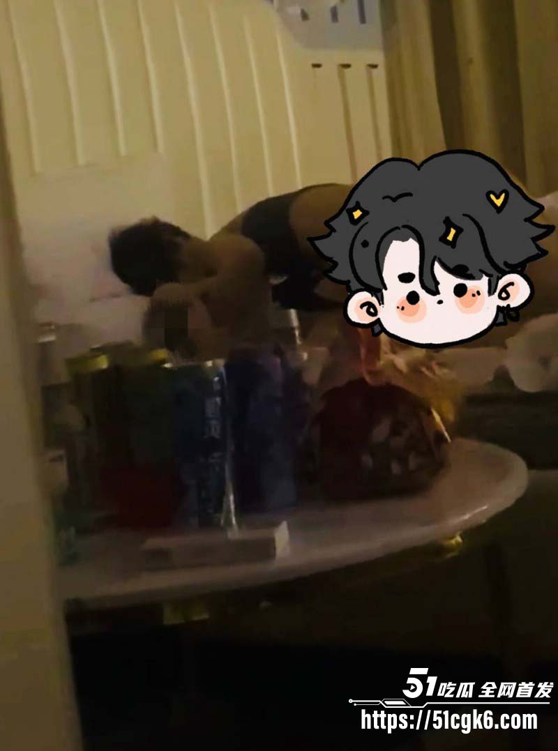 演员许凯出轨赵晴被许荔莎曝光偷拍视频038