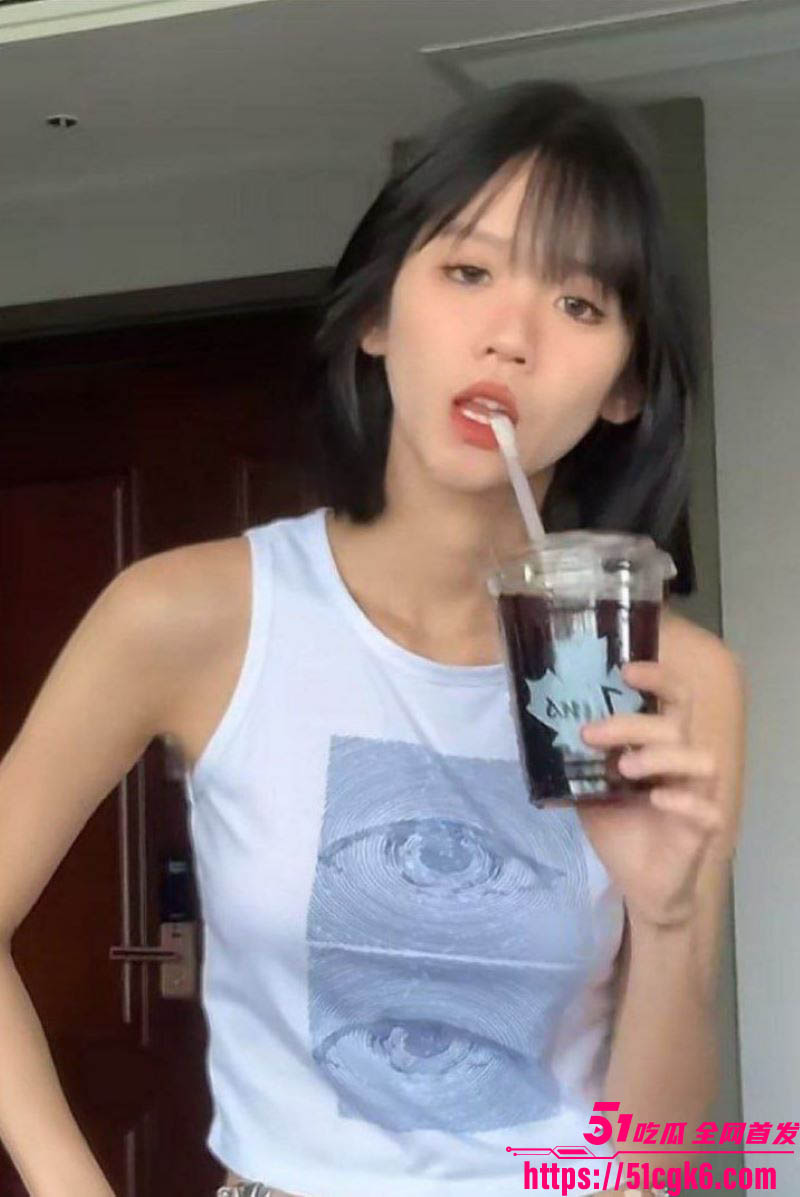 抖音千万粉丝网红痱子哭哭私生活大曝光 2