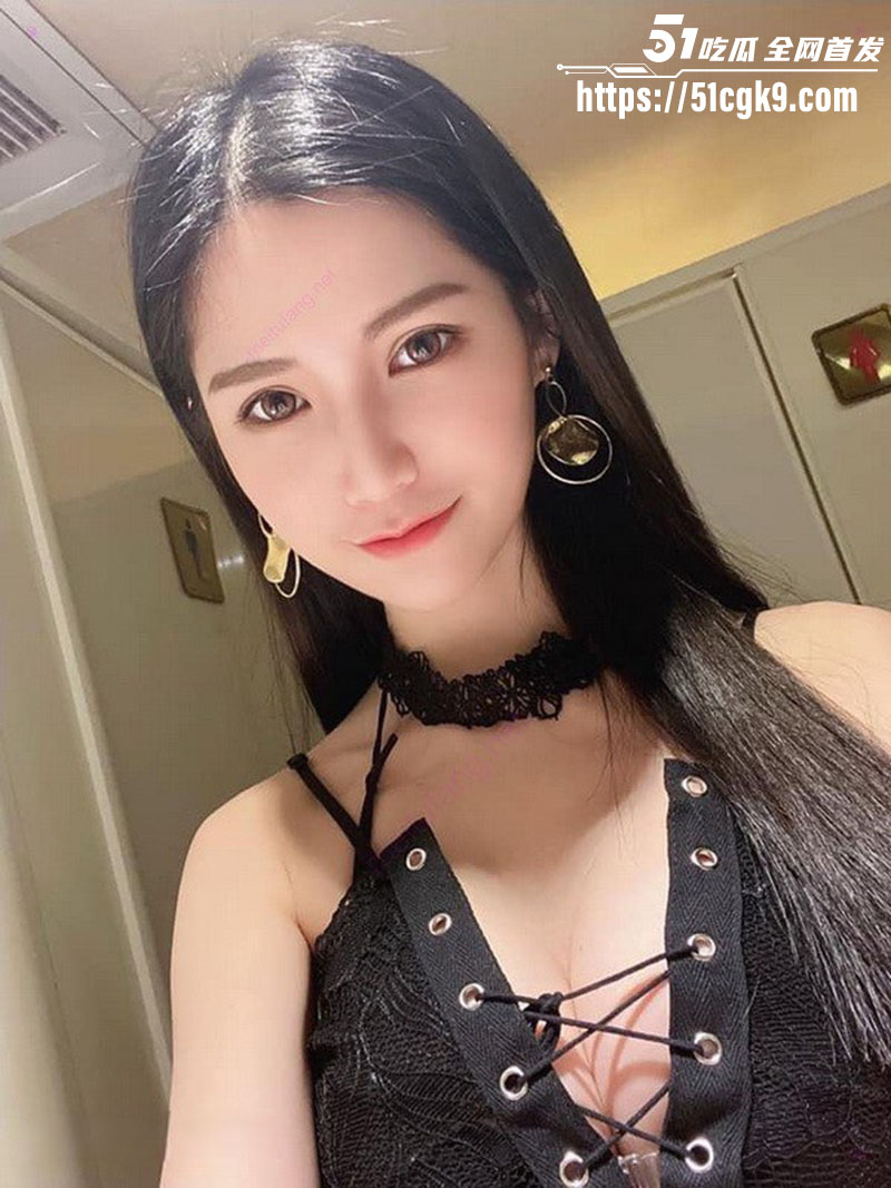 高颜值反差网红 刘湘婷 私密视频流出 火爆身材引燃欲火 巨乳骚舞淫靡至极！