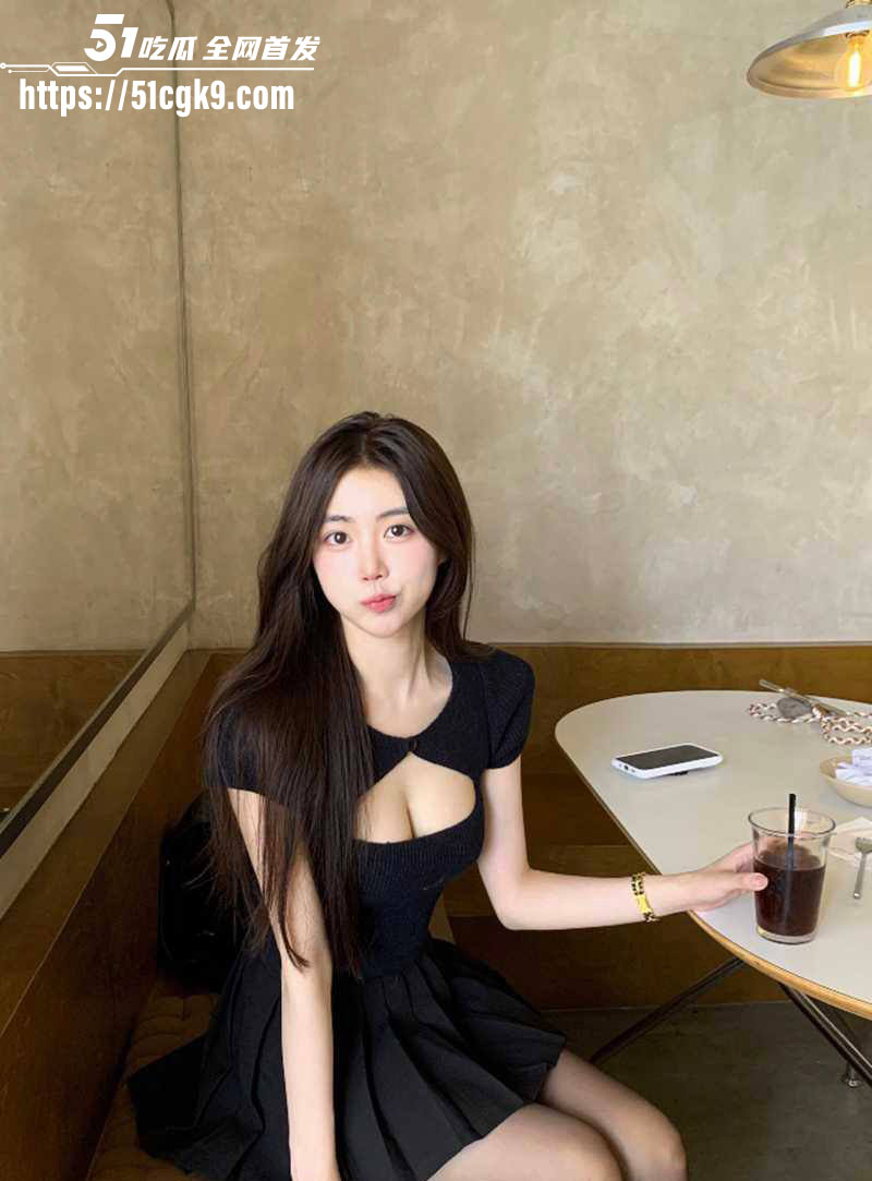 山东极品大长腿美女 董佳瑶 偷情金主惨遭男友曝光 JK短裙妖娆性感 蜜穴紧夹汁水喷涌！