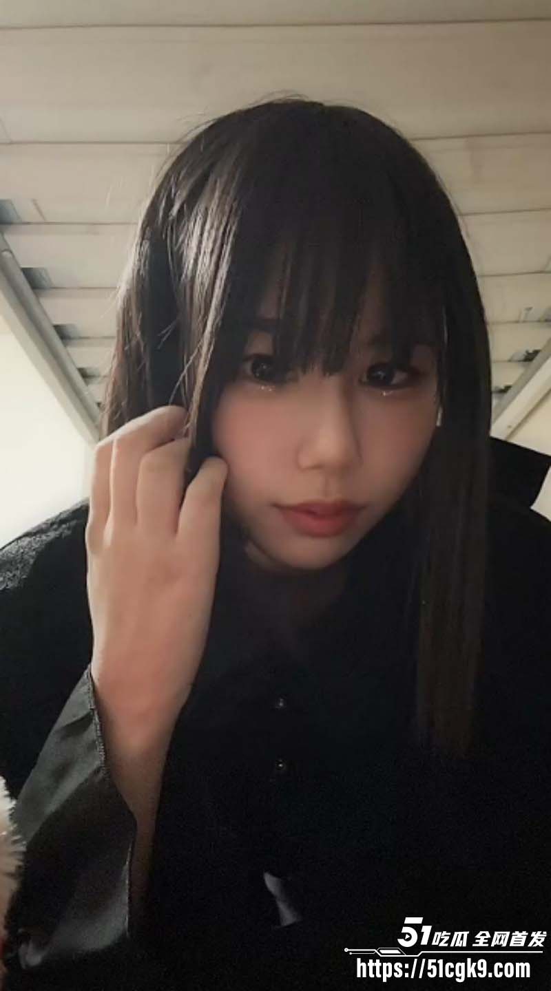 日本清纯短发艺术生 从小立志下海拍AV 宿舍饥渴难耐疯狂自慰 表情堪比职业女优！