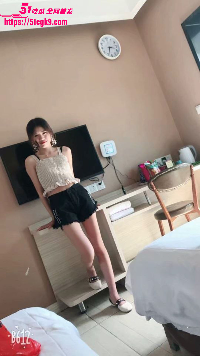 广西百色乖乖女陈小莹 分手后私密视频被前男友泄露 曲线曼妙眼神魅惑极致淫骚！