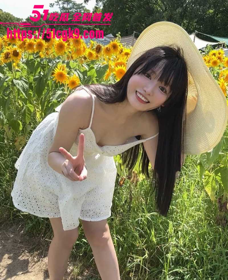 糖心日本新星美女 Yua 全裸露出 一双美腿勾人心魄 无可挑剔的身材和大奶简直是人间尤物！