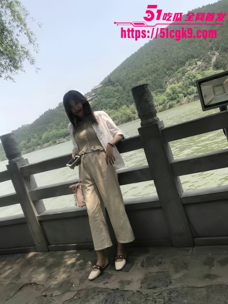 广西百色反差母狗 陈小莹 分手后私密性爱视频泄露 主动女上位无套爆操内射！