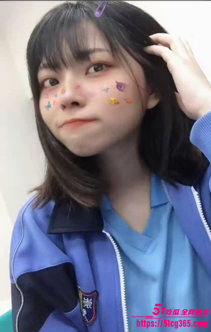 台湾反差大二学妹背着男友约炮06