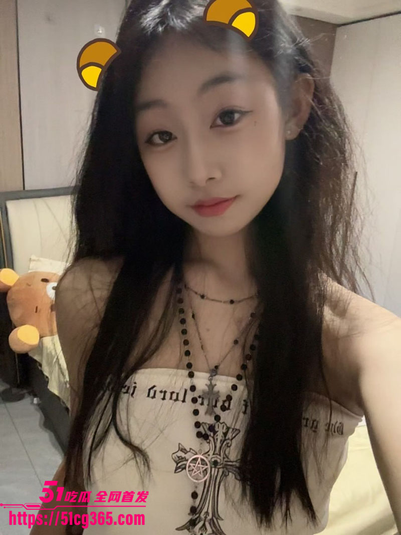 浙江极品小母狗 徐迎运 为讨好金主与其朋友3p 豪乳傲然挺立 舌钉口活销魂 黑丝翘臀极致淫骚！
