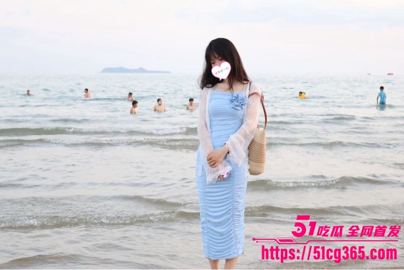 长沙少妇 张静 约炮视频曝光 穿紫色情趣内衣发骚 狗链调教边操边用皮鞭抽打 淫荡反差爽翻天！