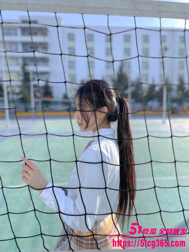 高颜值女大抛弃男友遭其报复泄密02
