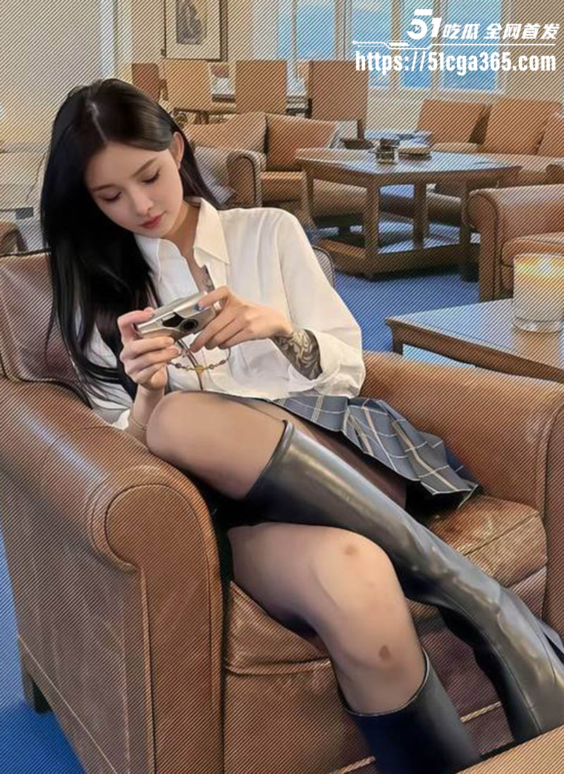 抖音极品网红 杨枝甘露 大尺度私密视频流出 巨乳长腿性感迷人 道具自慰淫骚至极！