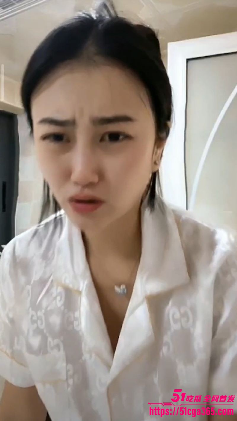 抖音福利自拍合集视频流出 多妹子抠B揉乳挤奶玩法火爆 堪称擦边天花板！