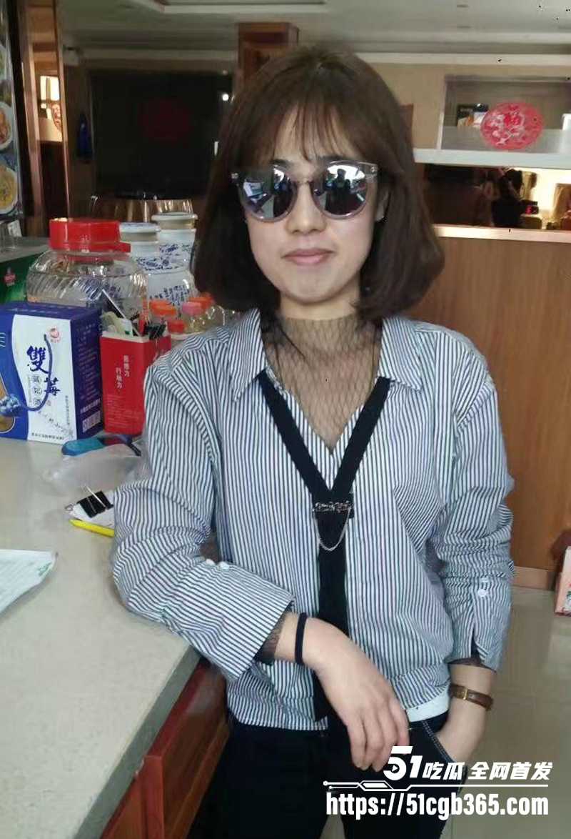 思家小馆美食老板娘不雅视频流出 4 拷贝