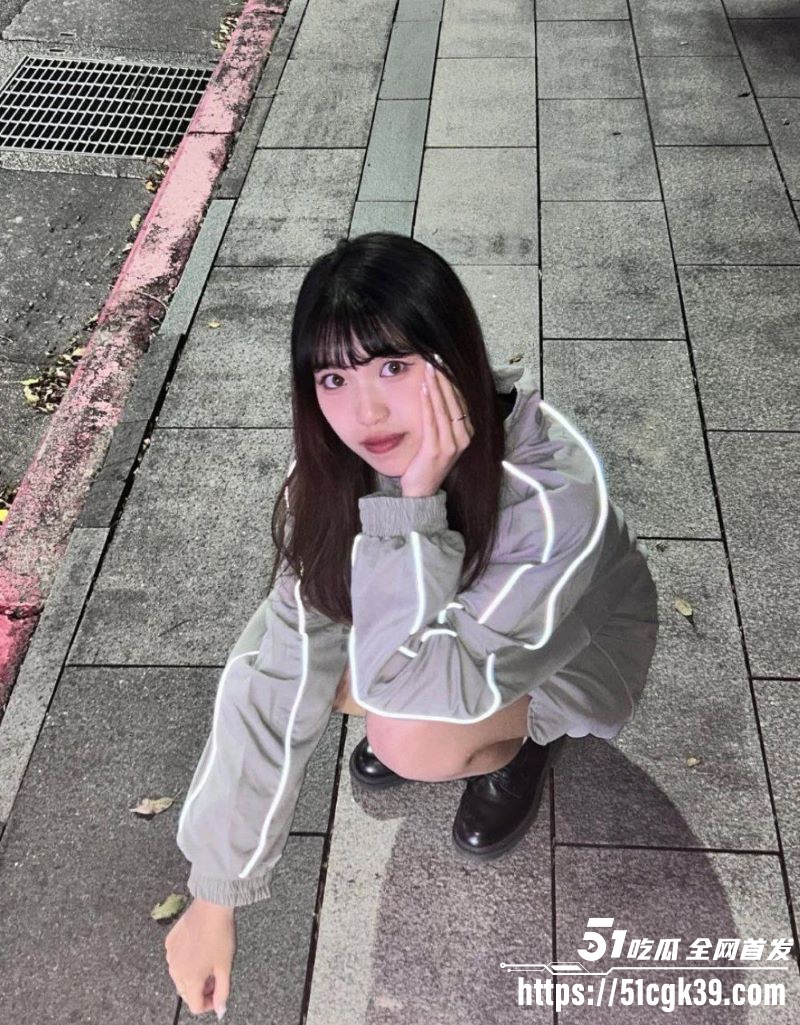 超可爱的学生妹菜子瑜与前男友性爱自拍流出 4