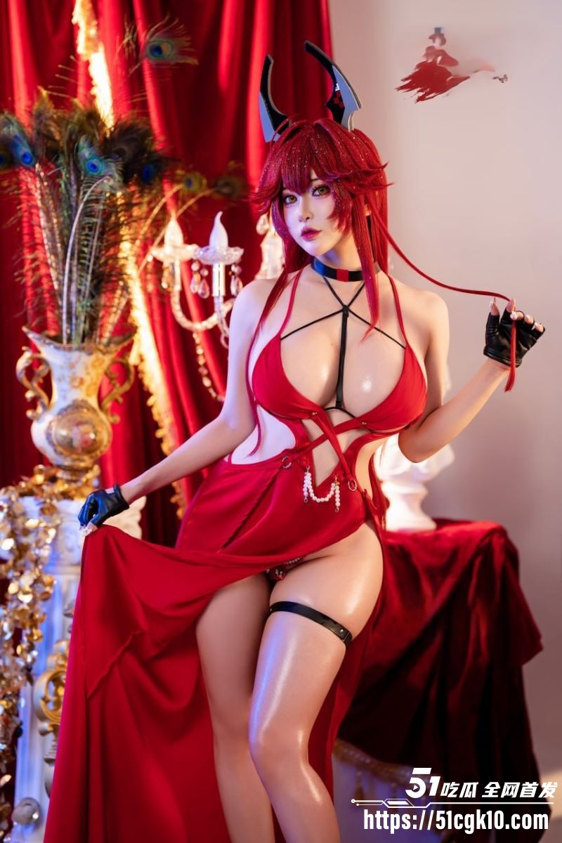 台湾巨乳模特TinyAsa化身性感小红帽 红色情趣装摇曳生姿 巨乳肥臀擦边诱惑 假屌自慰引爆全场！