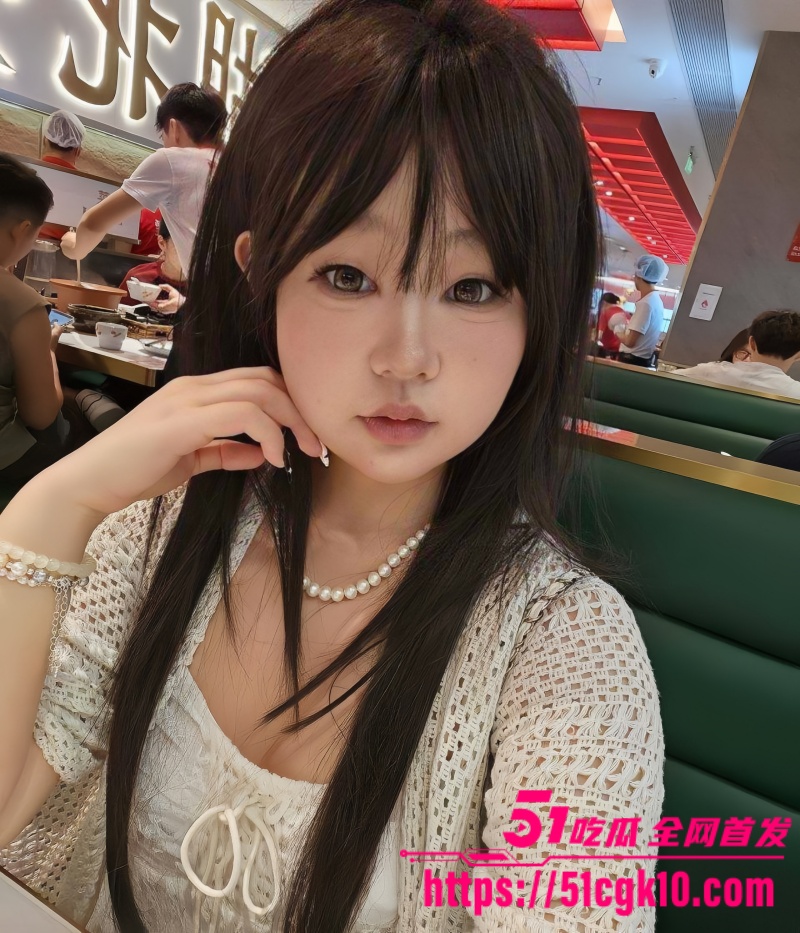 极品小骚女 李若曦 酒吧狂欢后秒变欲女 被精神小伙前后夹击轮番上阵 呻吟不断！