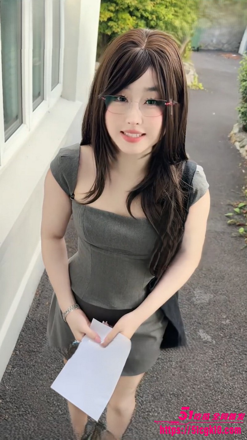巨乳BBW女神 噗噗 新作 家庭教师的成人课 深喉口交舌钉挑逗肉棒 后入猛操肥臀 颜射满脸！