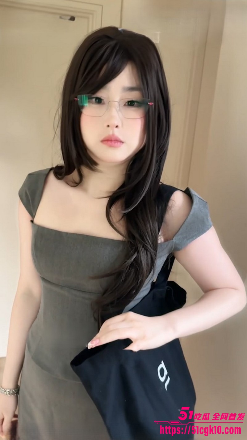 推特微胖女神噗噗新作家庭教师的成人课 2