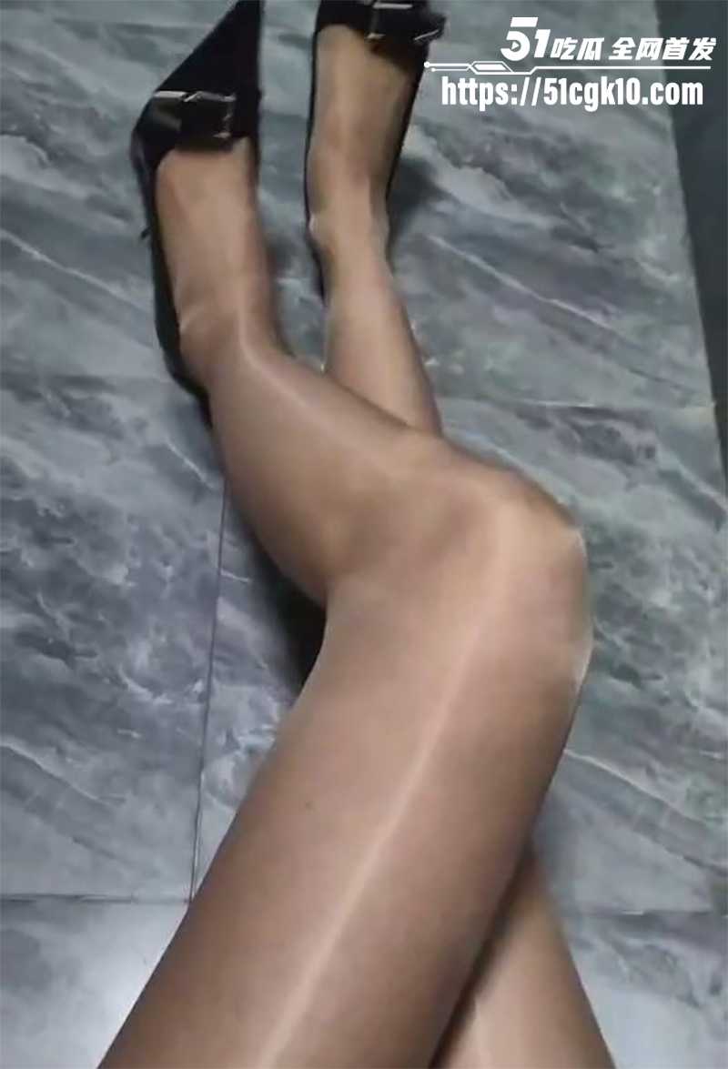 抖音网红少女江栩麒不雅视频流出  5