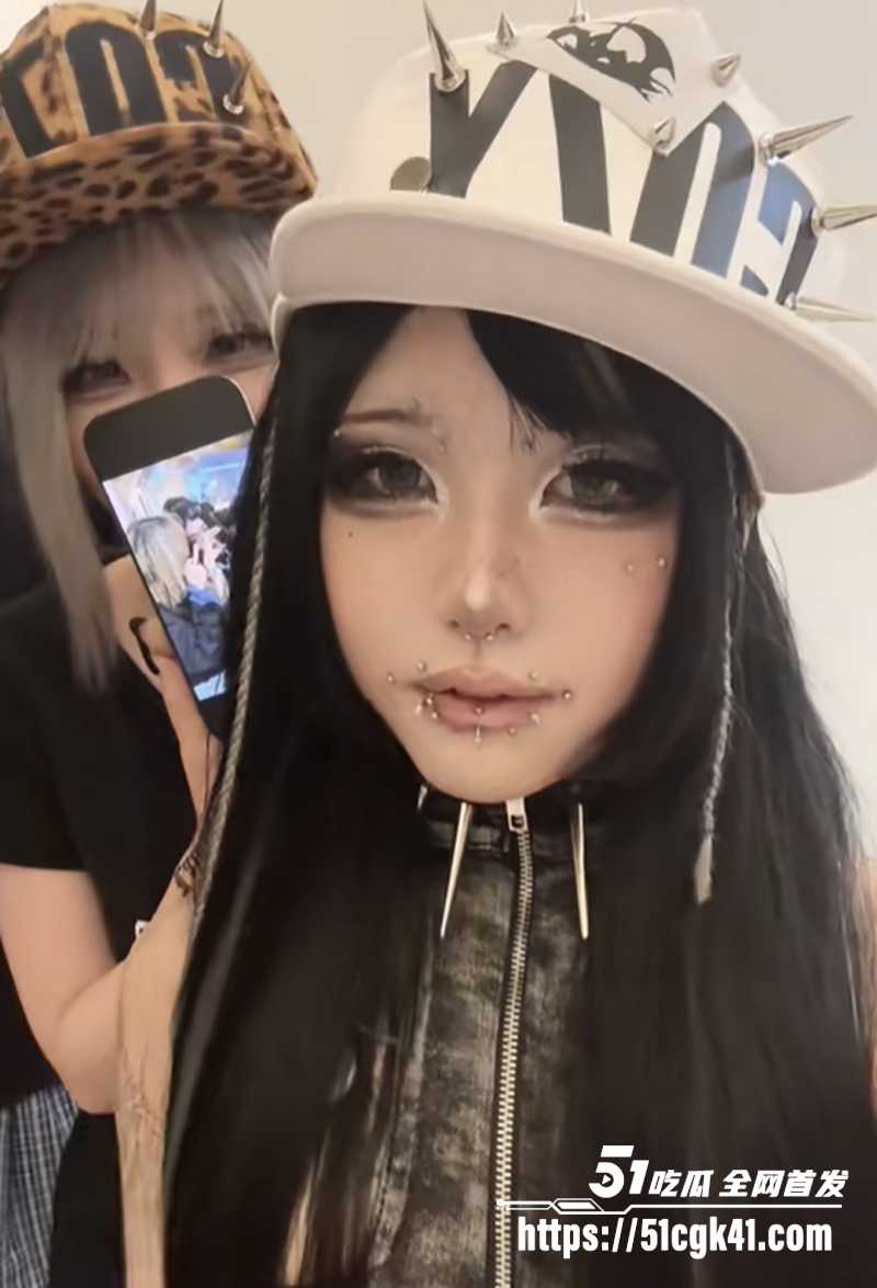 抖音吉他张索菲亚私密视频泄露 4 拷贝